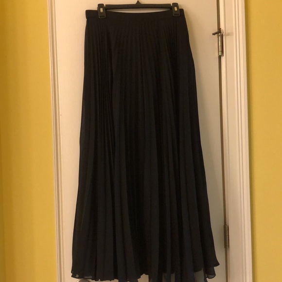 Chico’s Black Label pleated maxi skirt size 1 - Picture 5 of 5